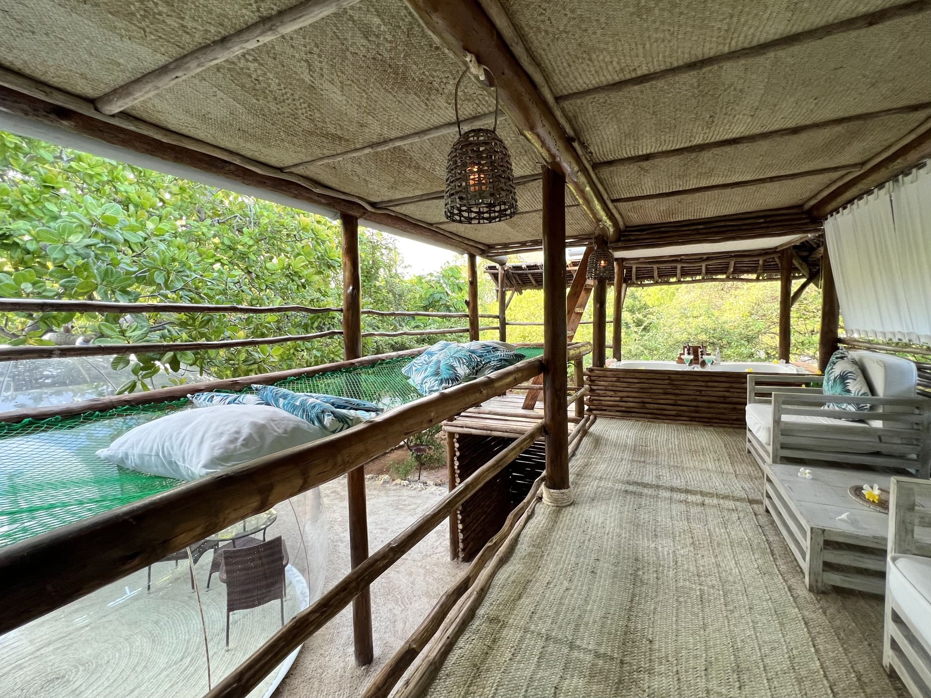 bush bubble lodge